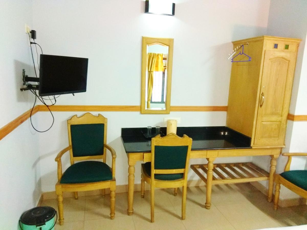 Hotel Maple Regency Kochi Eksteriør bilde