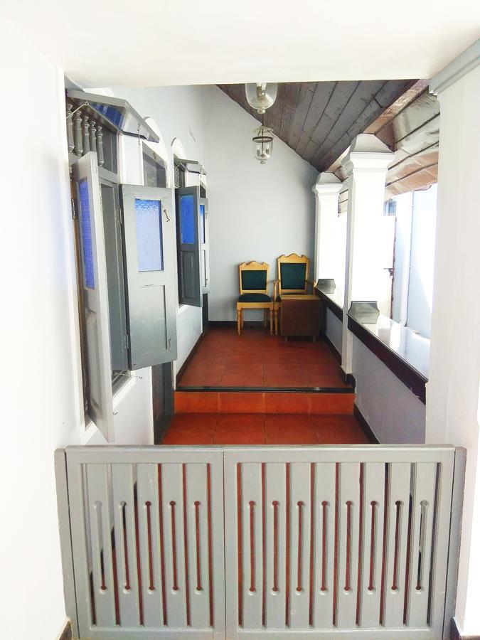 Hotel Maple Regency Kochi Eksteriør bilde