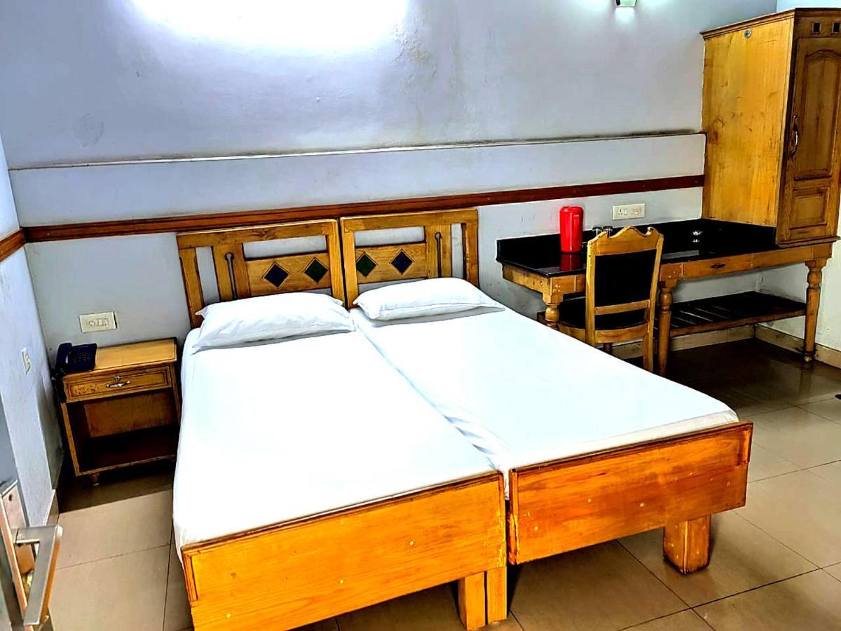 Hotel Maple Regency Kochi Eksteriør bilde